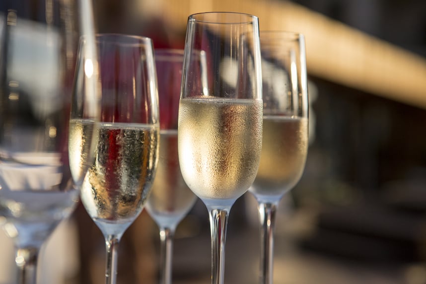 Alta Langa DOCG: le bollicine Metodo Classico piemontesi